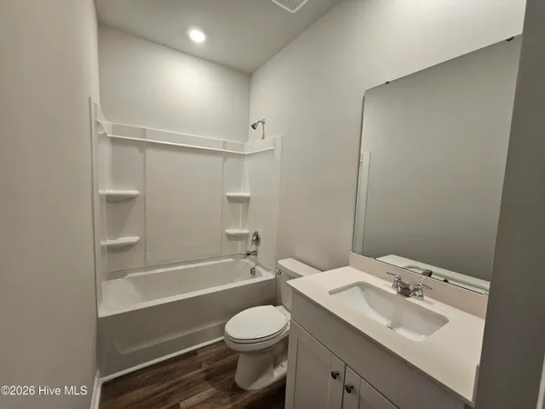 $1,999 | 2092 Northeast Wild Indigo Circle Northwest, Calabash, NC 28467