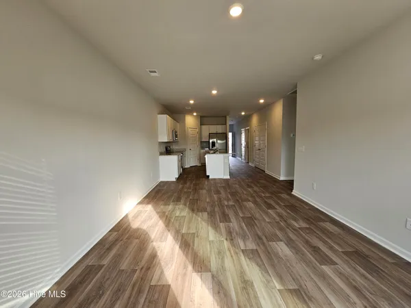 $1,999 | 2092 Northeast Wild Indigo Circle Northwest, Calabash, NC 28467