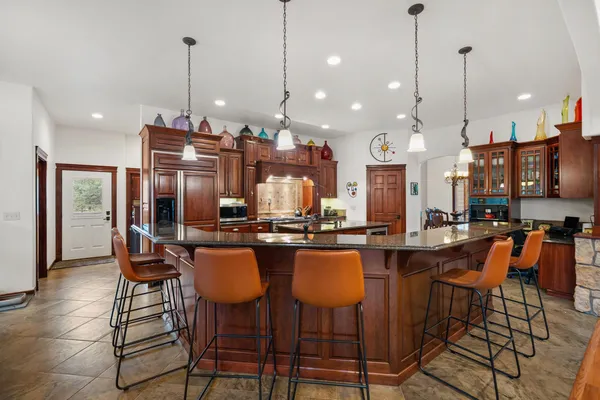 $1,249,500 | 21615 North Green Pine Lane, Colbert, WA 99005