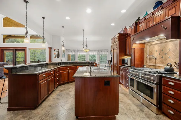 $1,249,500 | 21615 North Green Pine Lane, Colbert, WA 99005