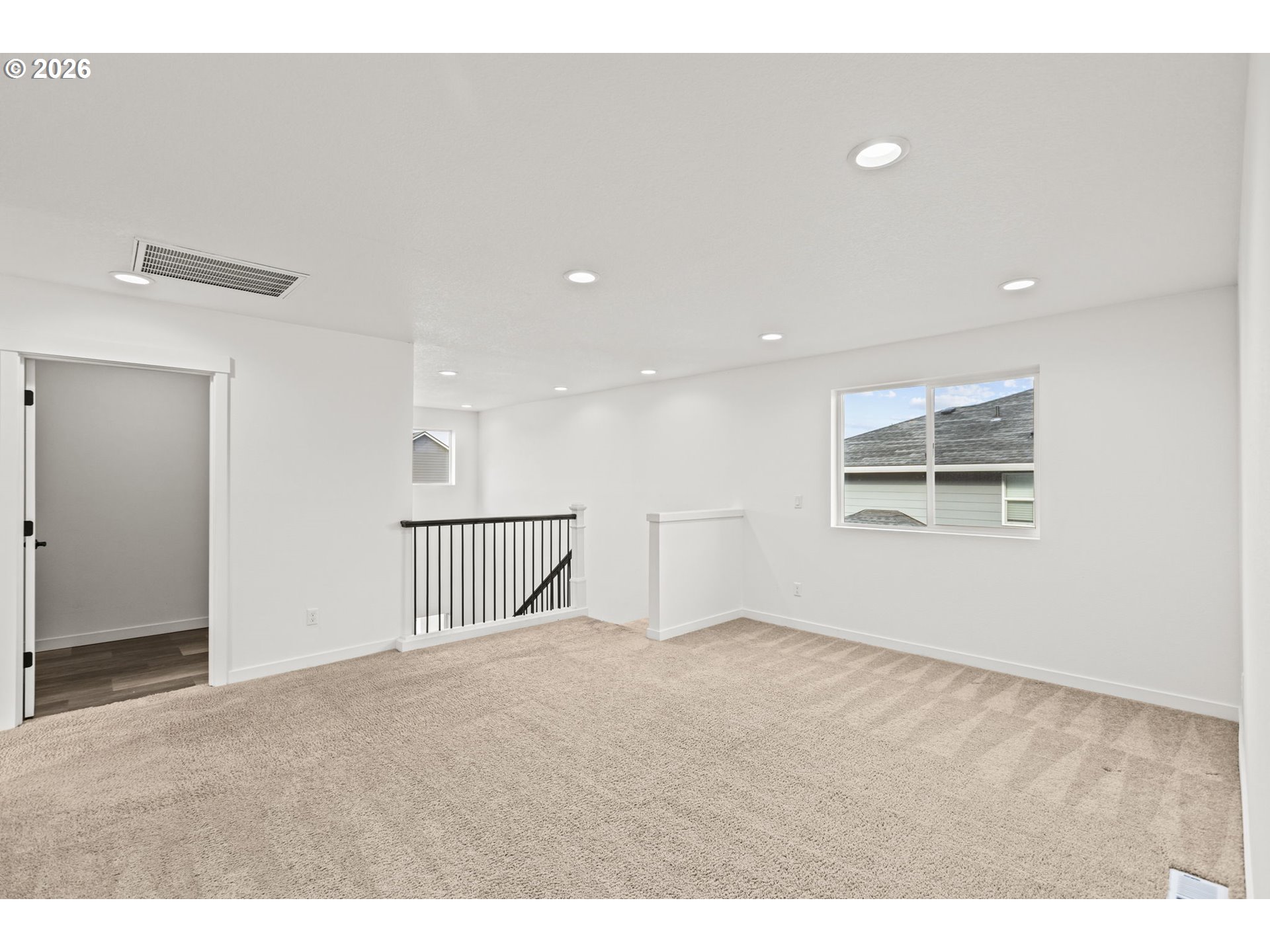 3513 Northeast Claire Road Estacada, OR 97023 - Photo 21 of 42 a view of an empty room