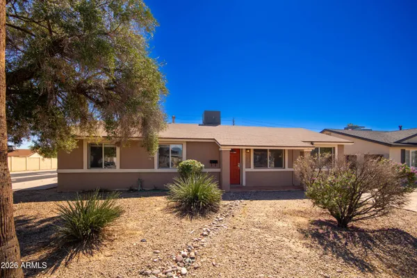 $2,250 | 3525 East Hearn Road, Phoenix, AZ 85032