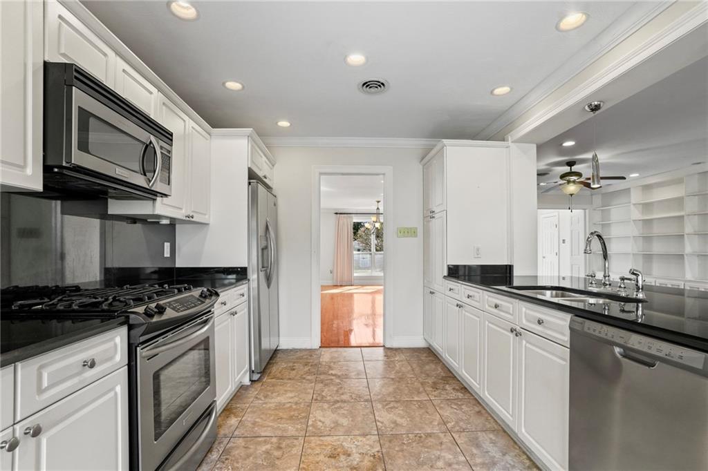 136 Rebel Avenue River Ridge, LA 70123 - Photo 11 of 26 Gallery Image 11