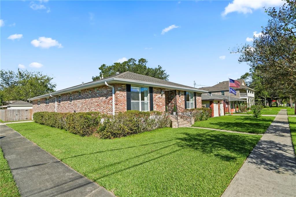 136 Rebel Avenue River Ridge, LA 70123 - Photo 3 of 26 Gallery Image 3