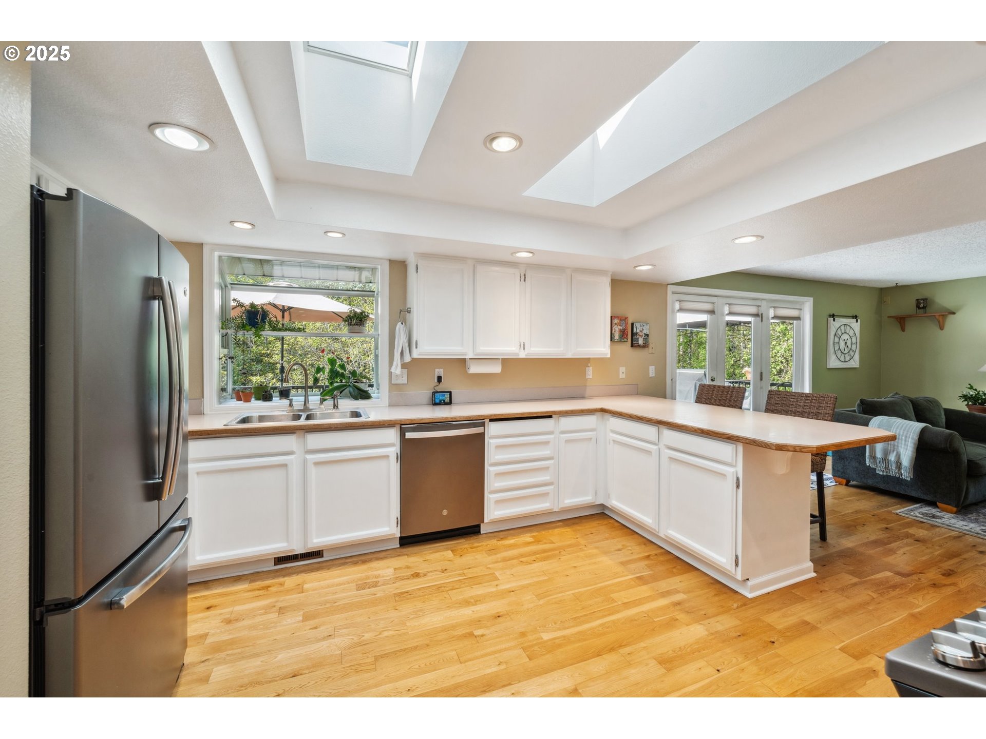 3802 Northeast Matney Road Camas, WA 98607 - Photo 5 of 47 Gallery Image 5