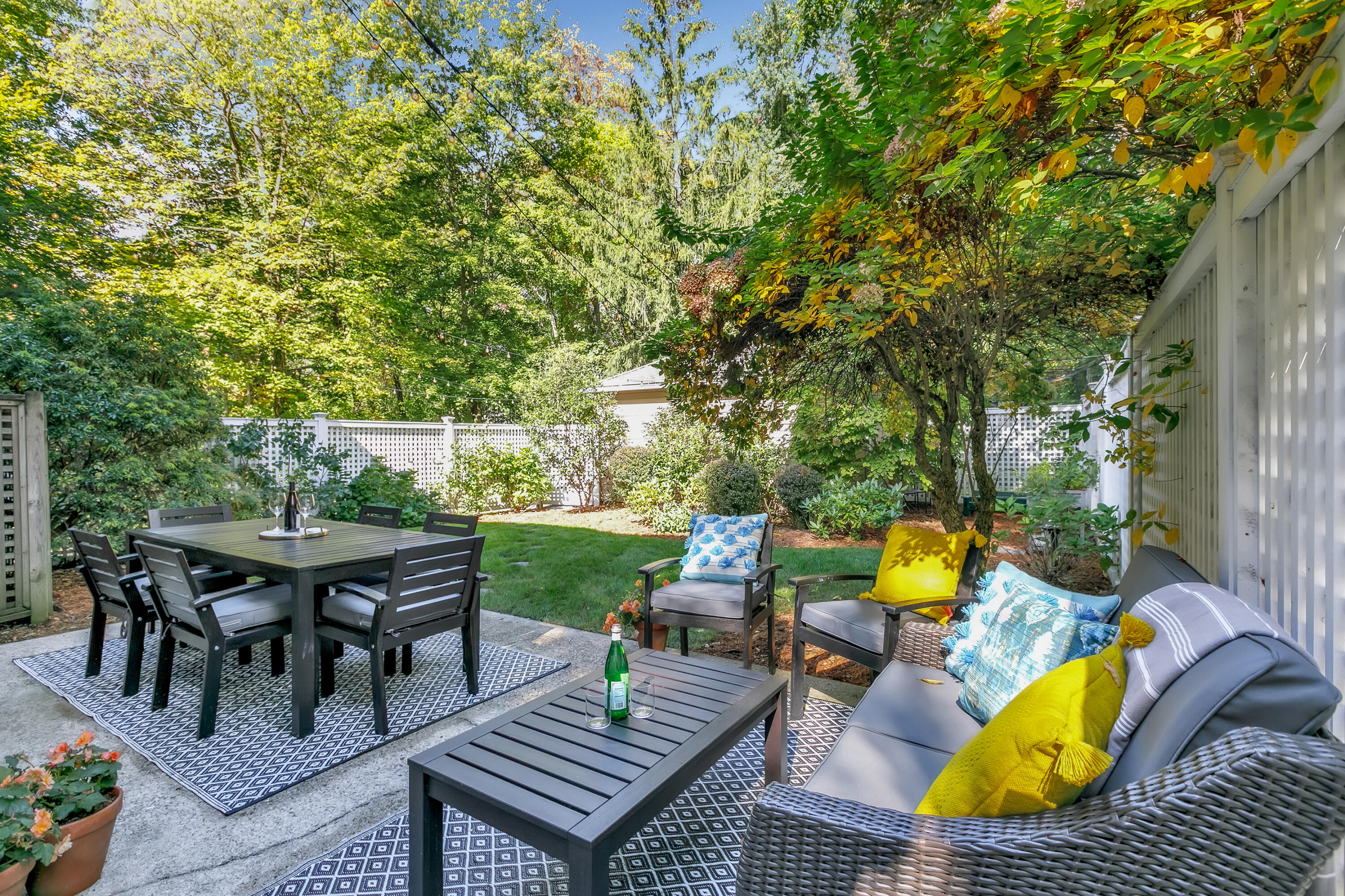 401 Jelliff Mill Road New Canaan, CT 06840 - Photo 15 of 21 an outdoor space with furniture
