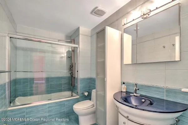 $570,000 | 123 Tangerine Drive, Marlboro, NJ 07746