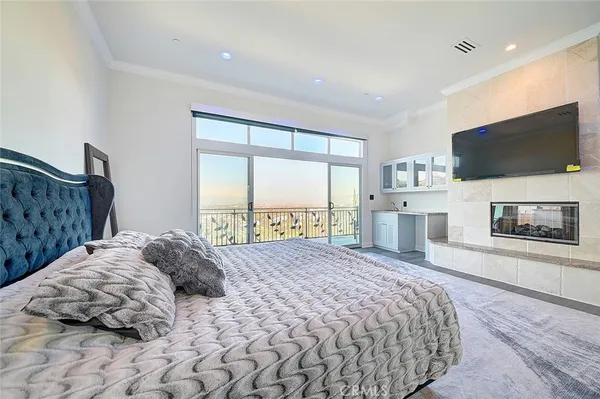 $20,000 | 3952 Oakfield Drive, Sherman Oaks, CA 91423