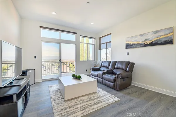 $20,000 | 3952 Oakfield Drive, Sherman Oaks, CA 91423