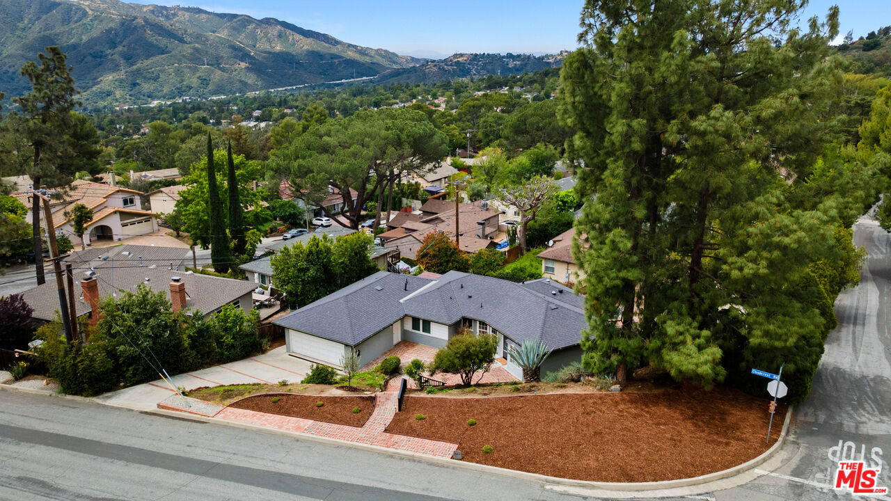 2904 Highridge Road La Crescenta, CA 91214 - Photo 2 of 30