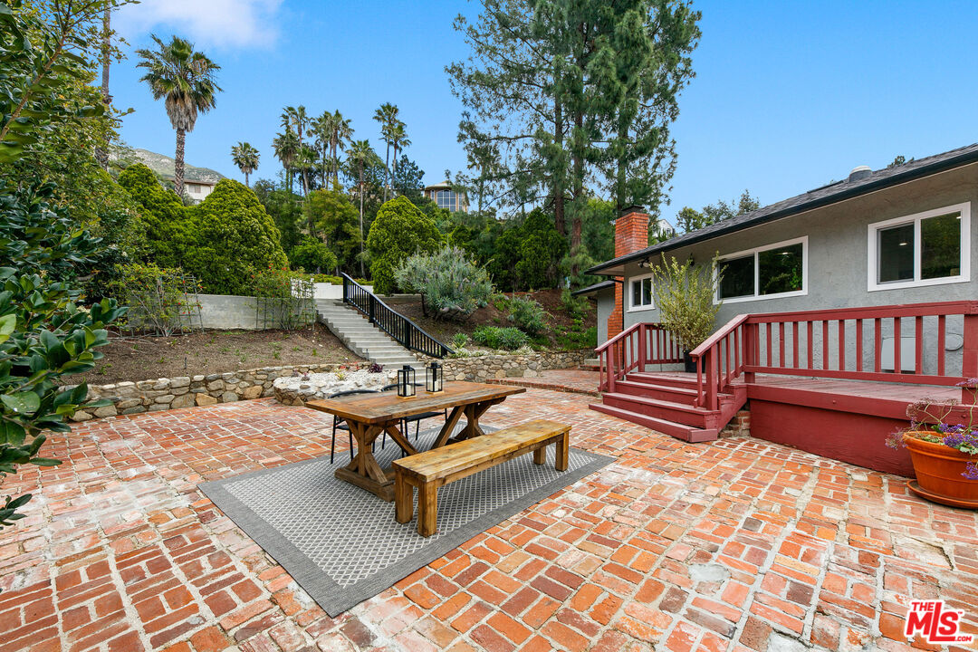 2904 Highridge Road La Crescenta, CA 91214 - Photo 23 of 30