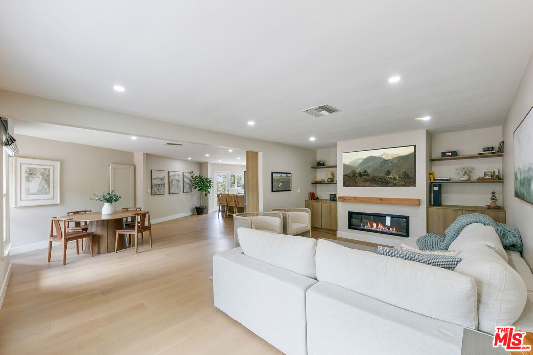 2904 Highridge Road La Crescenta, CA 91214 - Photo 5 of 30
