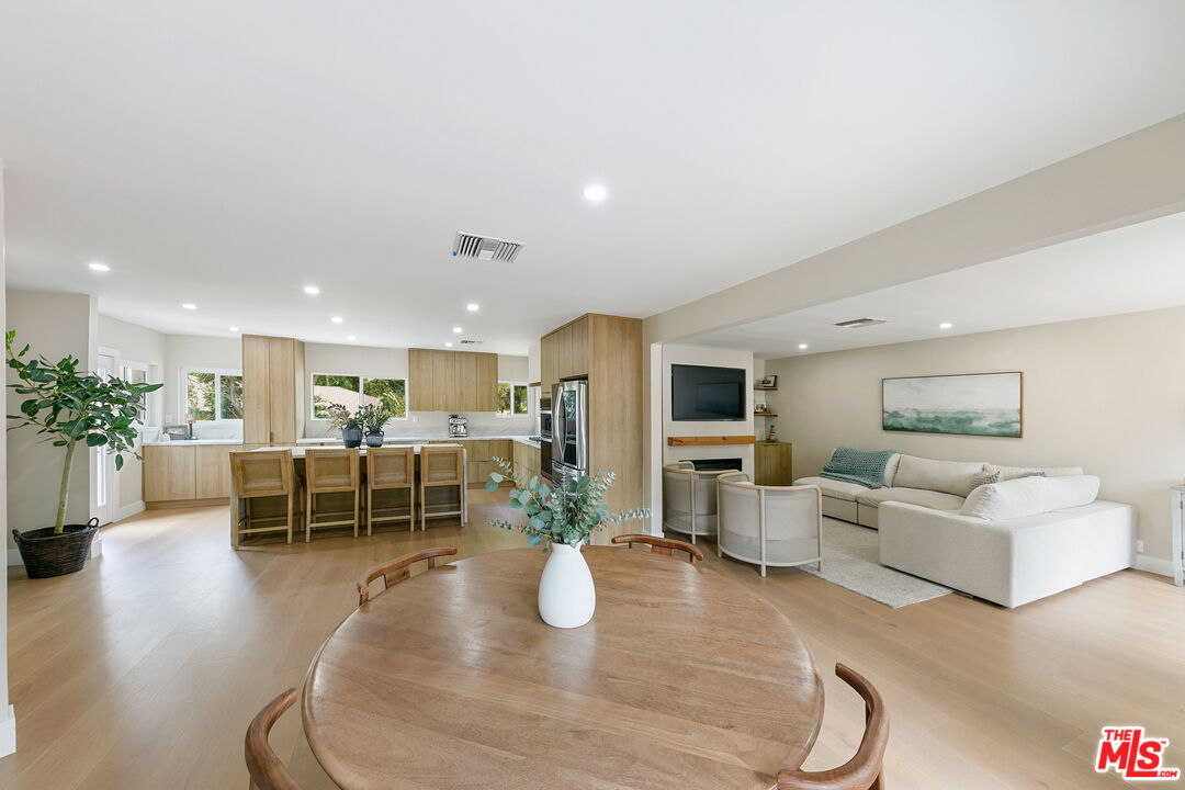 2904 Highridge Road La Crescenta, CA 91214 - Photo 6 of 30