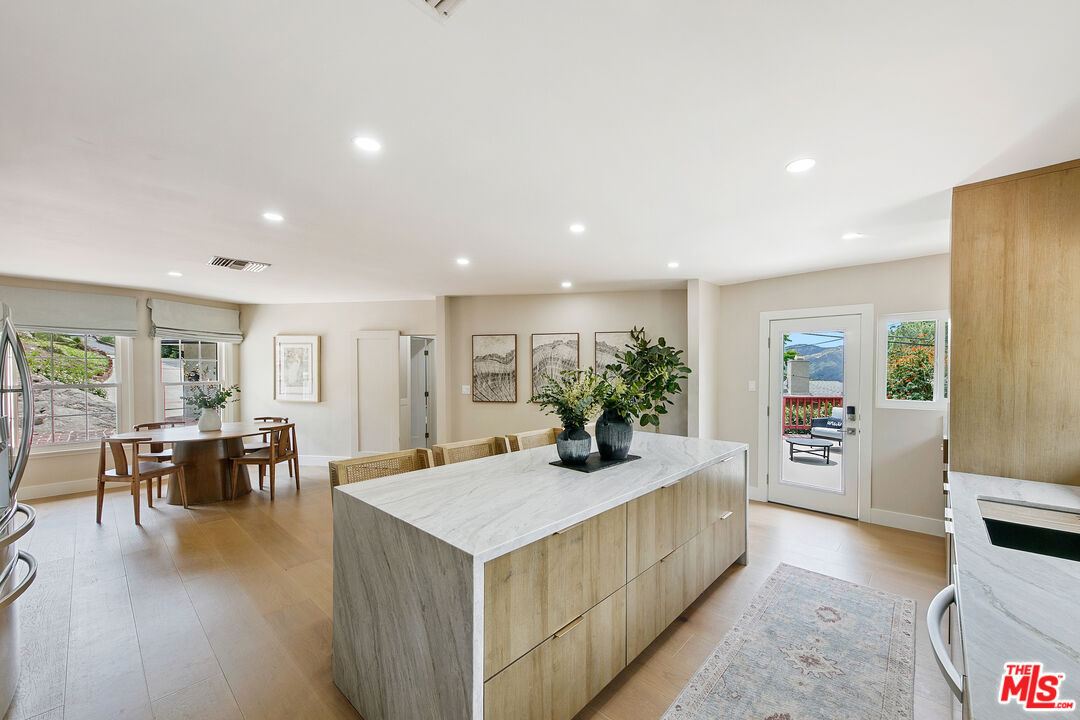 2904 Highridge Road La Crescenta, CA 91214 - Photo 8 of 30