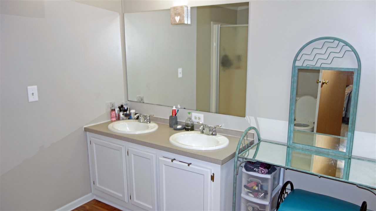 18670 Sharon Road Oakley, MI 48649 - Photo 17 of 25 50031515-16.JPG