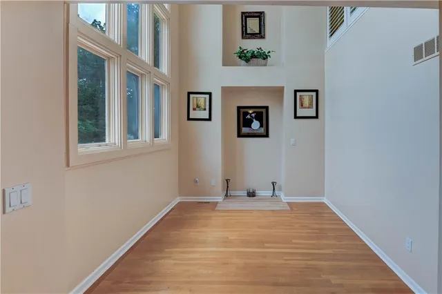 $549,999 | 4738 Holly Street, Kansas City, MO 64112