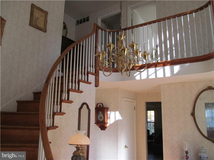 106 Pearl Croft Road Cherry Hill, NJ 08034 - Photo 11 of 20