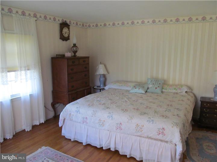 106 Pearl Croft Road Cherry Hill, NJ 08034 - Photo 16 of 20