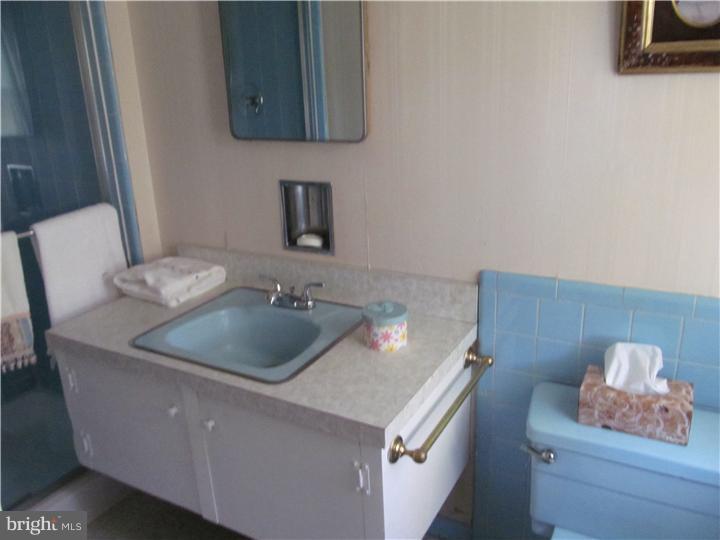 106 Pearl Croft Road Cherry Hill, NJ 08034 - Photo 17 of 20