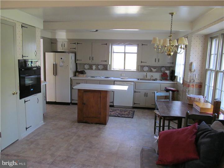106 Pearl Croft Road Cherry Hill, NJ 08034 - Photo 8 of 20