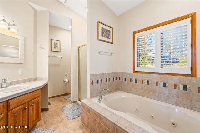 $1,114,900 | 128 Fox Lane, La Follette, TN 37766