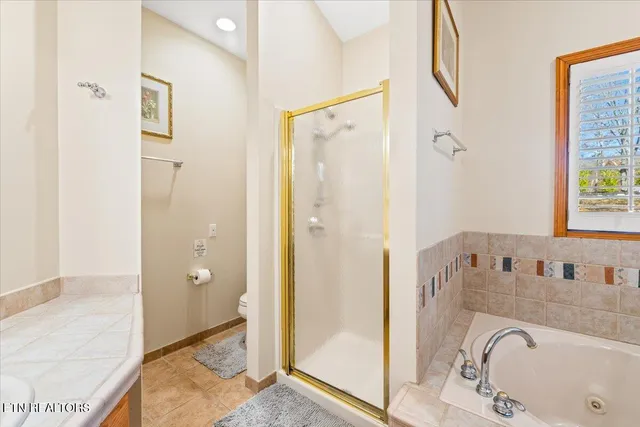 $1,114,900 | 128 Fox Lane, La Follette, TN 37766