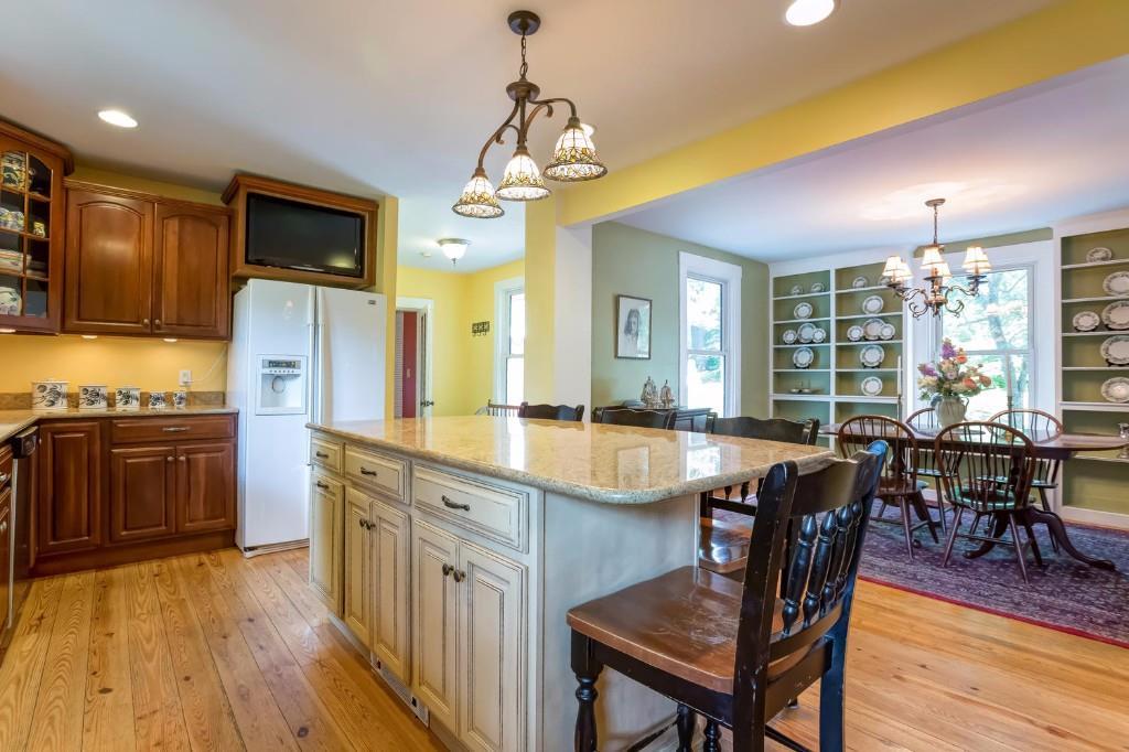 4 Cottage Street Freeport, ME 04032 - Photo 11 of 35 Photo