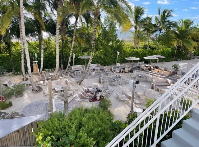 $698,800 | 2301 Collins Avenue, Unit 429, Miami Beach, FL 33139