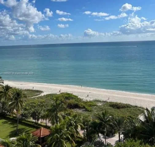 $698,800 | 2301 Collins Avenue, Unit 429, Miami Beach, FL 33139
