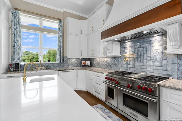 $2,449,000 | 30 VERDE Point, Boerne, TX 78006
