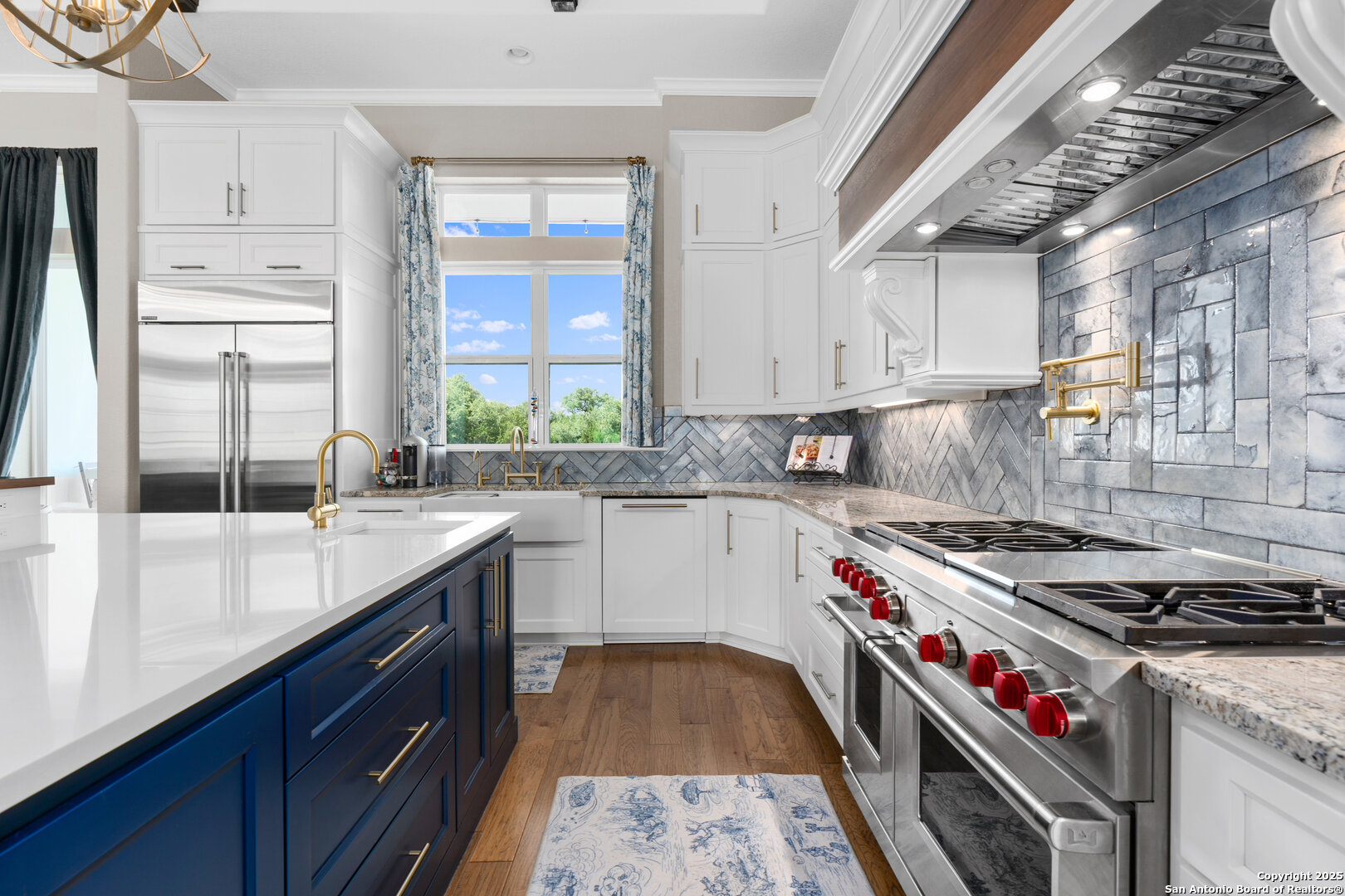 30 VERDE Point Boerne, TX 78006 - Photo 26 of 62 a kitchen that has a sink and a stove