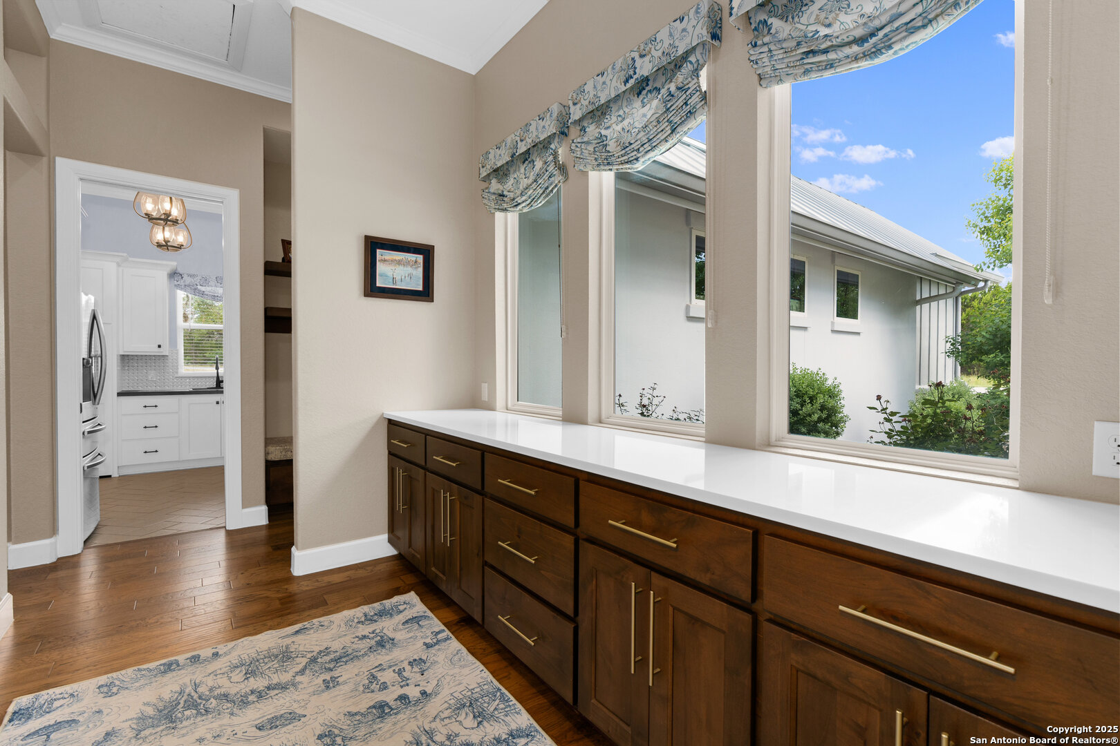 30 VERDE Point Boerne, TX 78006 - Photo 30 of 62 a spacious bathroom with a double vanity sink and a large mirror