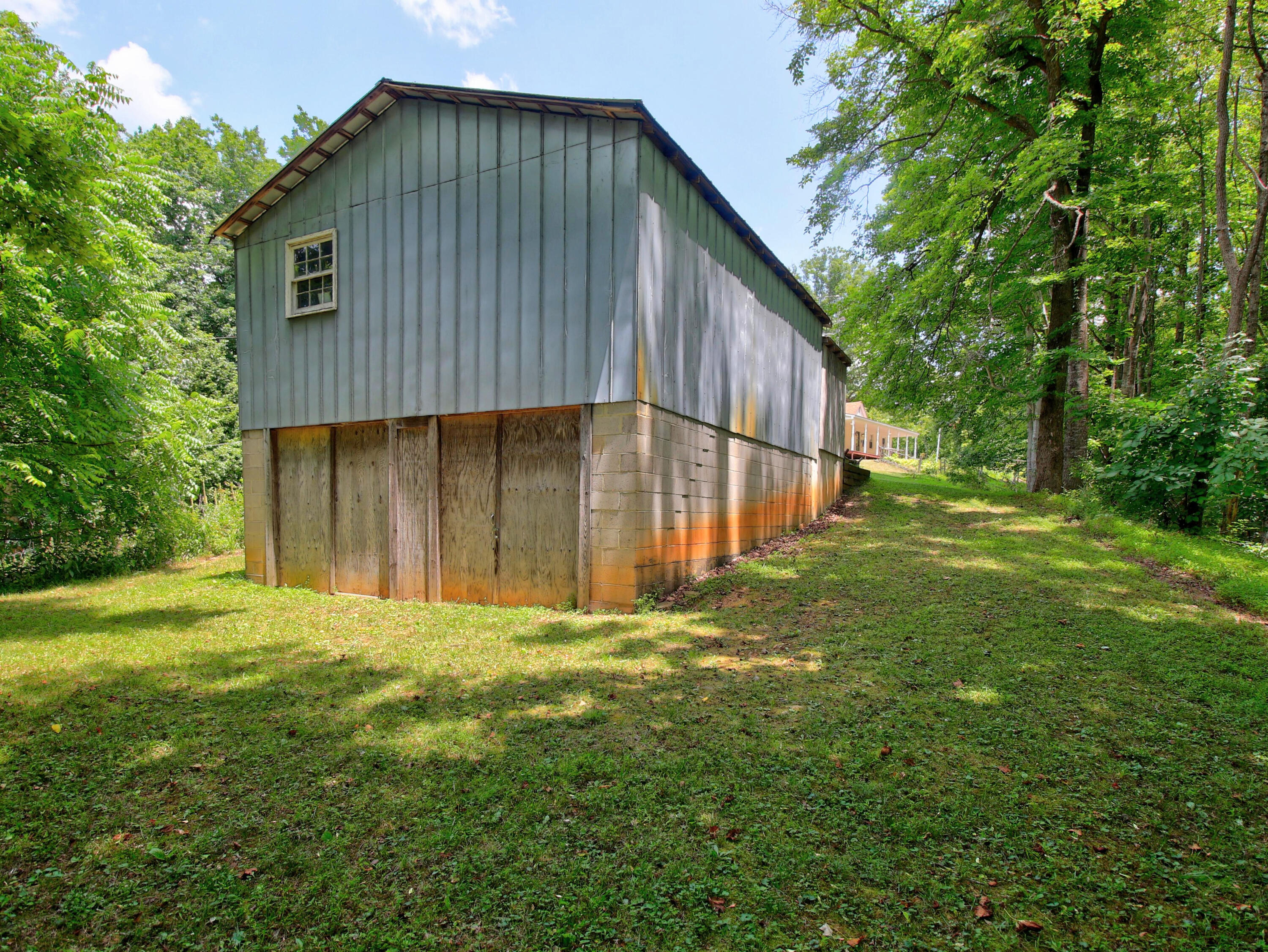 937 Waidsboro Road Ferrum, VA 24088 - Photo 25 of 48 IMG_7040