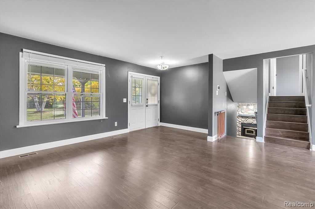 11532 Sharp Road Linden, MI 48451 - Photo 7 of 41