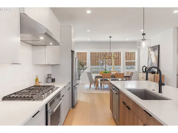 $824,000 | 16162 Northwest Newberry Lane, Unit L 89, Portland, OR 97229