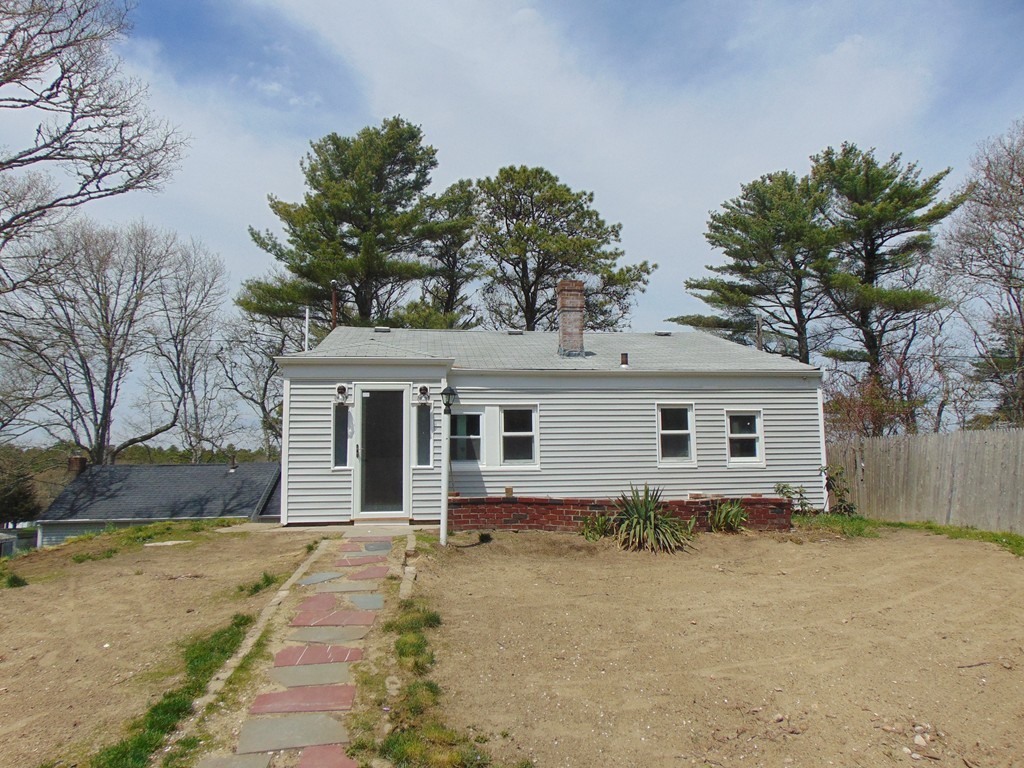 206 Glen Charlie Road Wareham, MA 02538 - Photo 2 of 25 Gallery Image 2