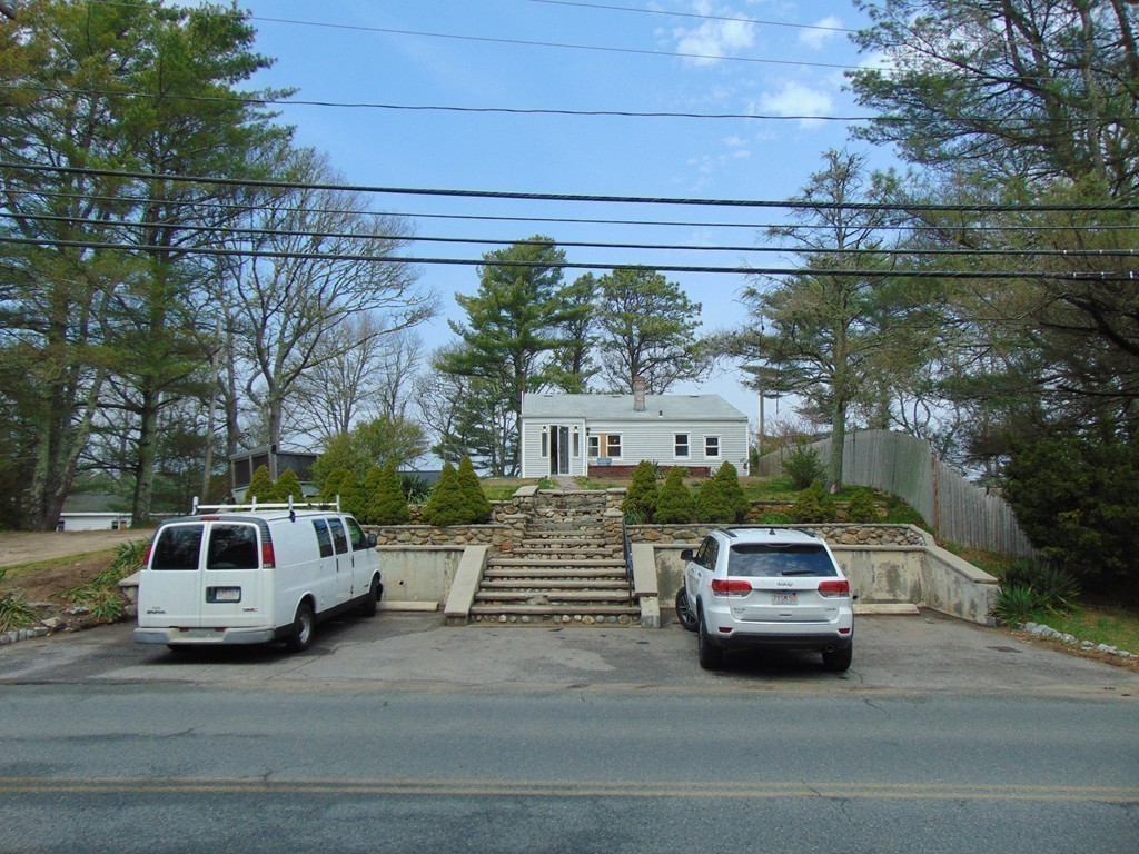 206 Glen Charlie Road Wareham, MA 02538 - Photo 3 of 25 Gallery Image 3