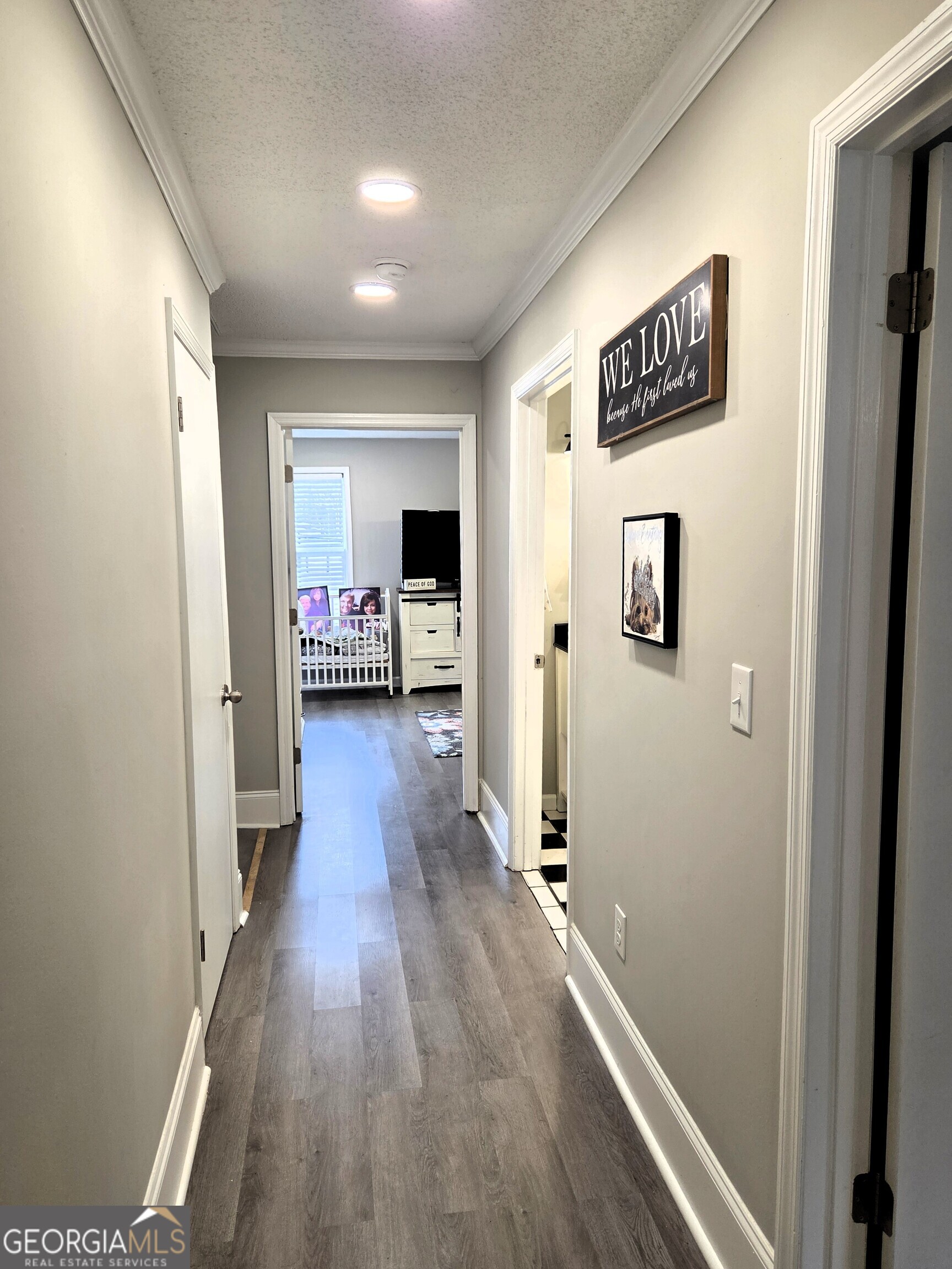 464 Hair Lake Road Summerville, GA 30747 - Photo 21 of 37 a view of a living room