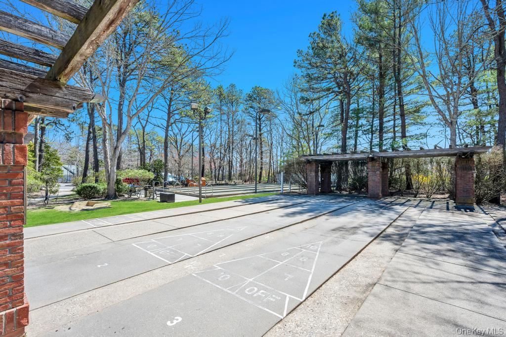 12 Baldwin Court Ridge, NY 11961 - Photo 32 of 33