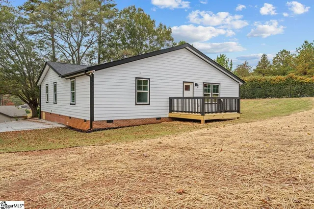 $340,000 | 138 South Church Street, Duncan, SC 29334