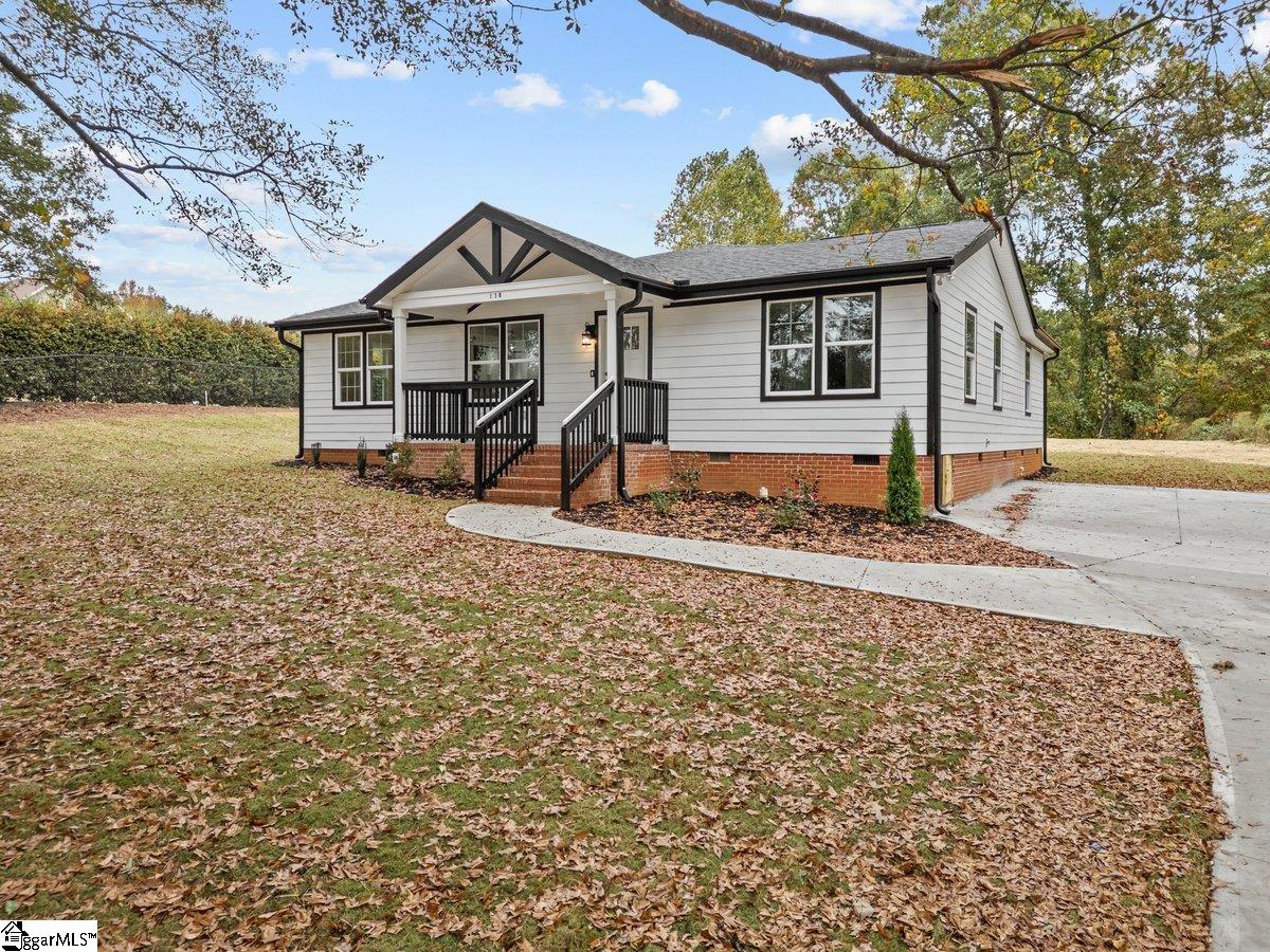 138 South Church Street Duncan, SC 29334 - Photo 2 of 22