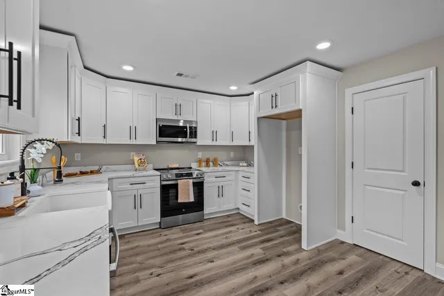 $340,000 | 138 South Church Street, Duncan, SC 29334