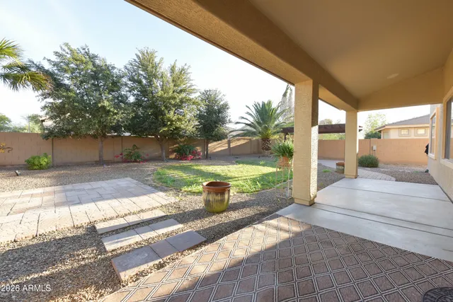 a view of a back yard of the house