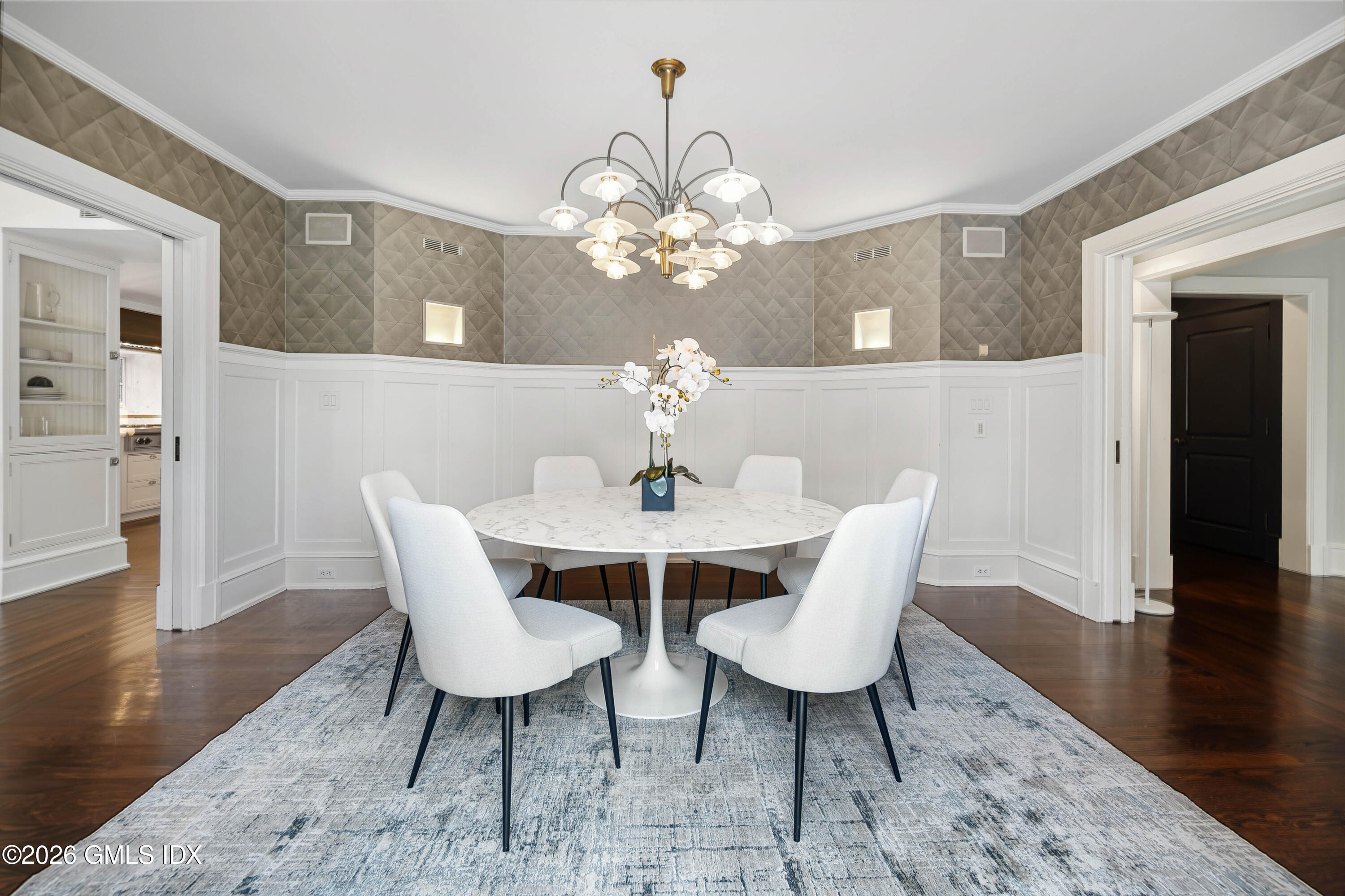 164 Round Hill Road Greenwich, CT 06831 - Photo 19 of 53 Breakfast Room