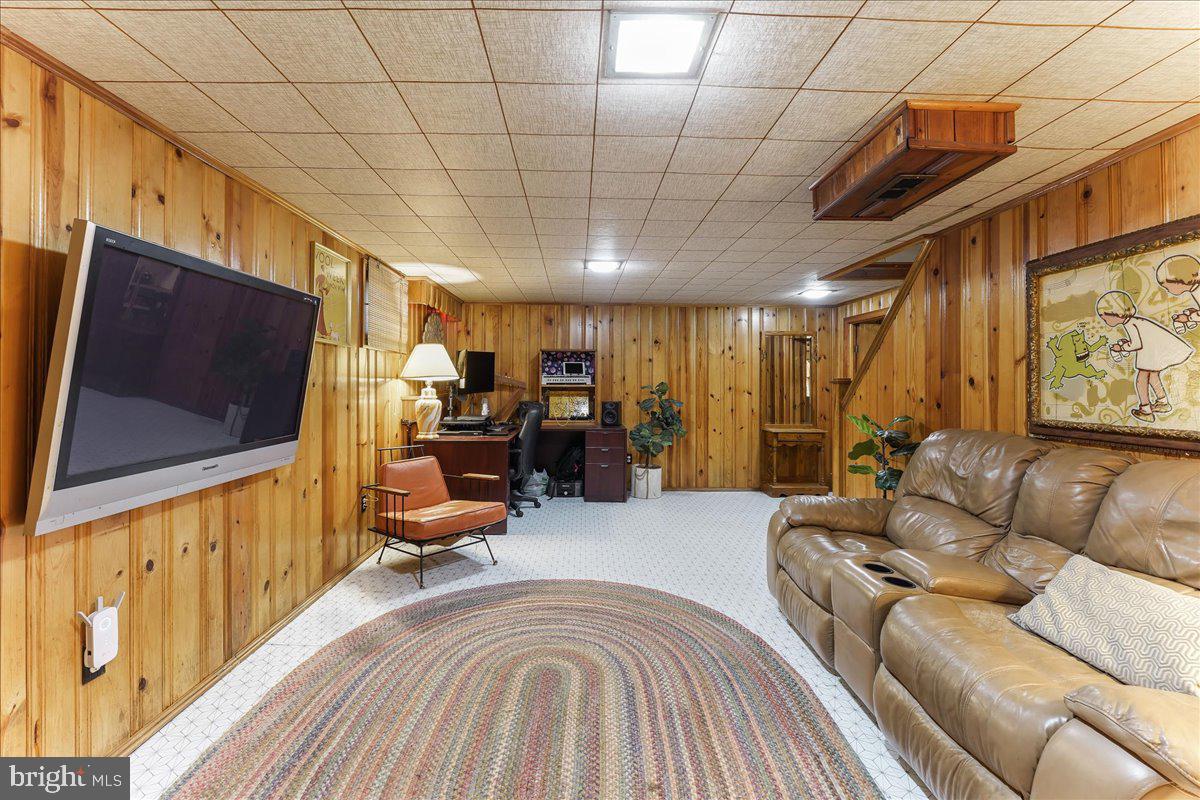 334 Bennett Road Springfield, PA 19064 - Photo 21 of 33