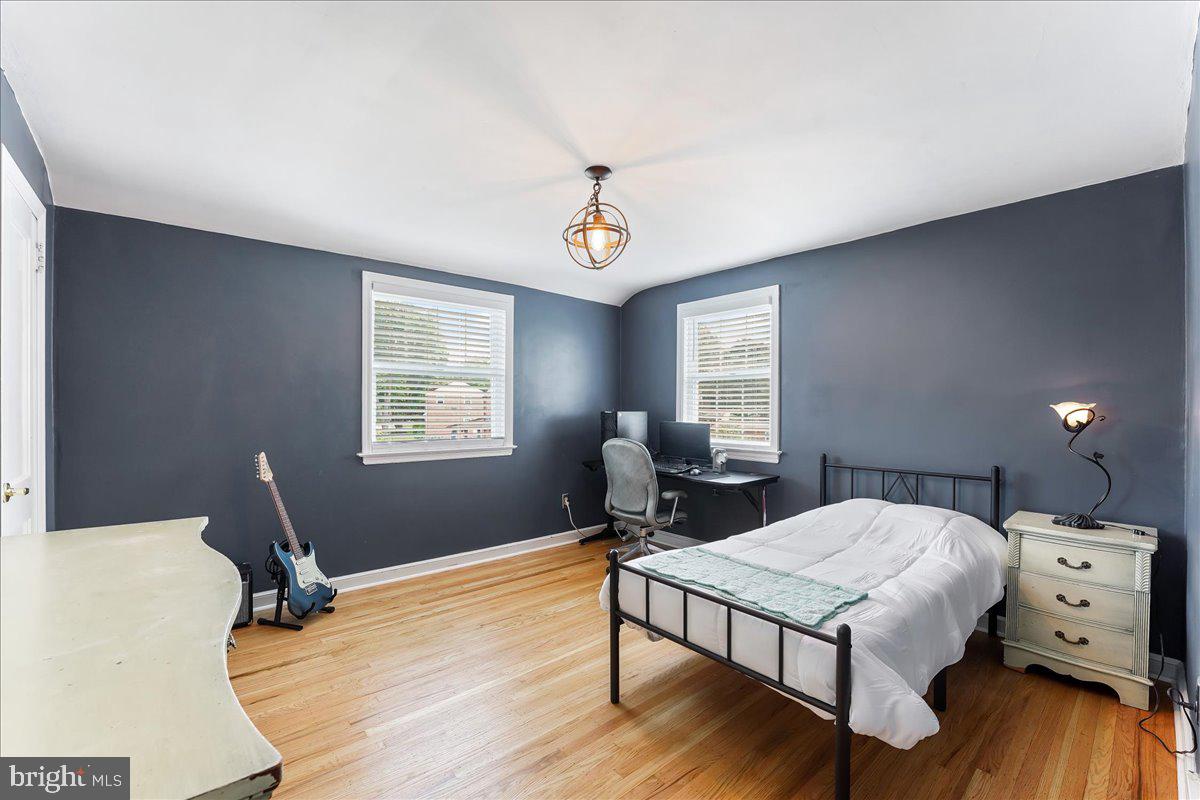 334 Bennett Road Springfield, PA 19064 - Photo 8 of 33 2nd Bedroom