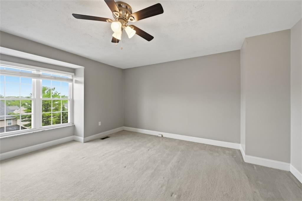 2736 Meadowcrest Court Wexford, PA 15090 - Photo 15 of 32