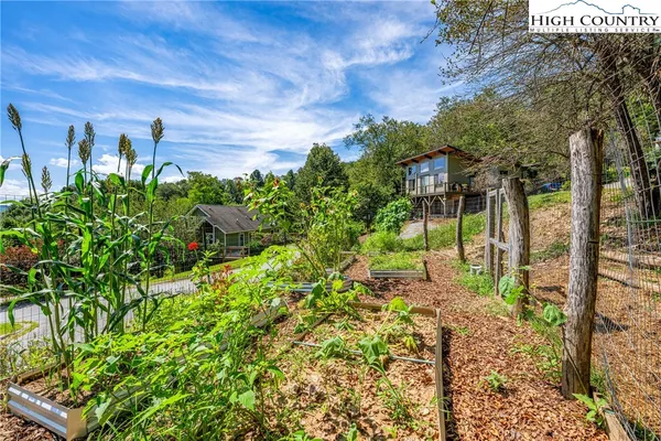 $485,000 | 127 Sun Haven Lane, Boone, NC 28607