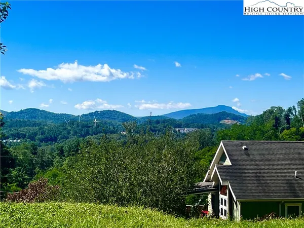 $485,000 | 127 Sun Haven Lane, Boone, NC 28607