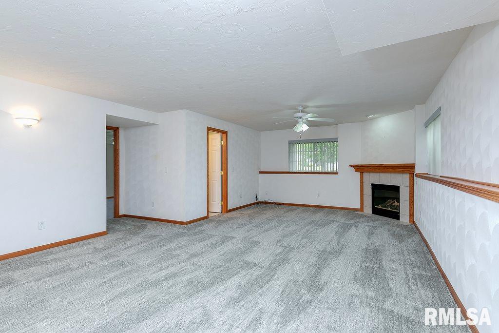 5251 Red Fox Road Bettendorf, IA 52722 - Photo 18 of 24